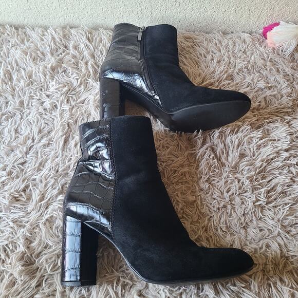 Michael Shannon Suede Booties Size 10 - Picture 7 of 16